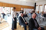 Ausstellung Planungsstab(e) im Hintergrund (Foto: Marie Mohnhaupt)